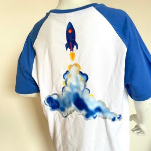 Camiseta cohete niño trasera